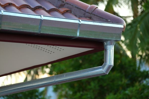 Metal Gutter Repair in Naples